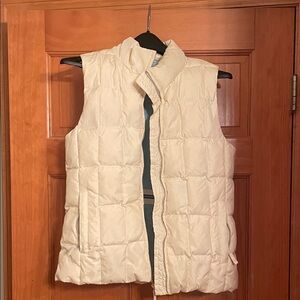 GAP Cream Puffer Vest